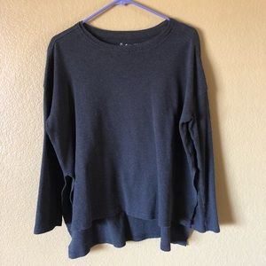 Pact grey organic cotton sweater with side slits